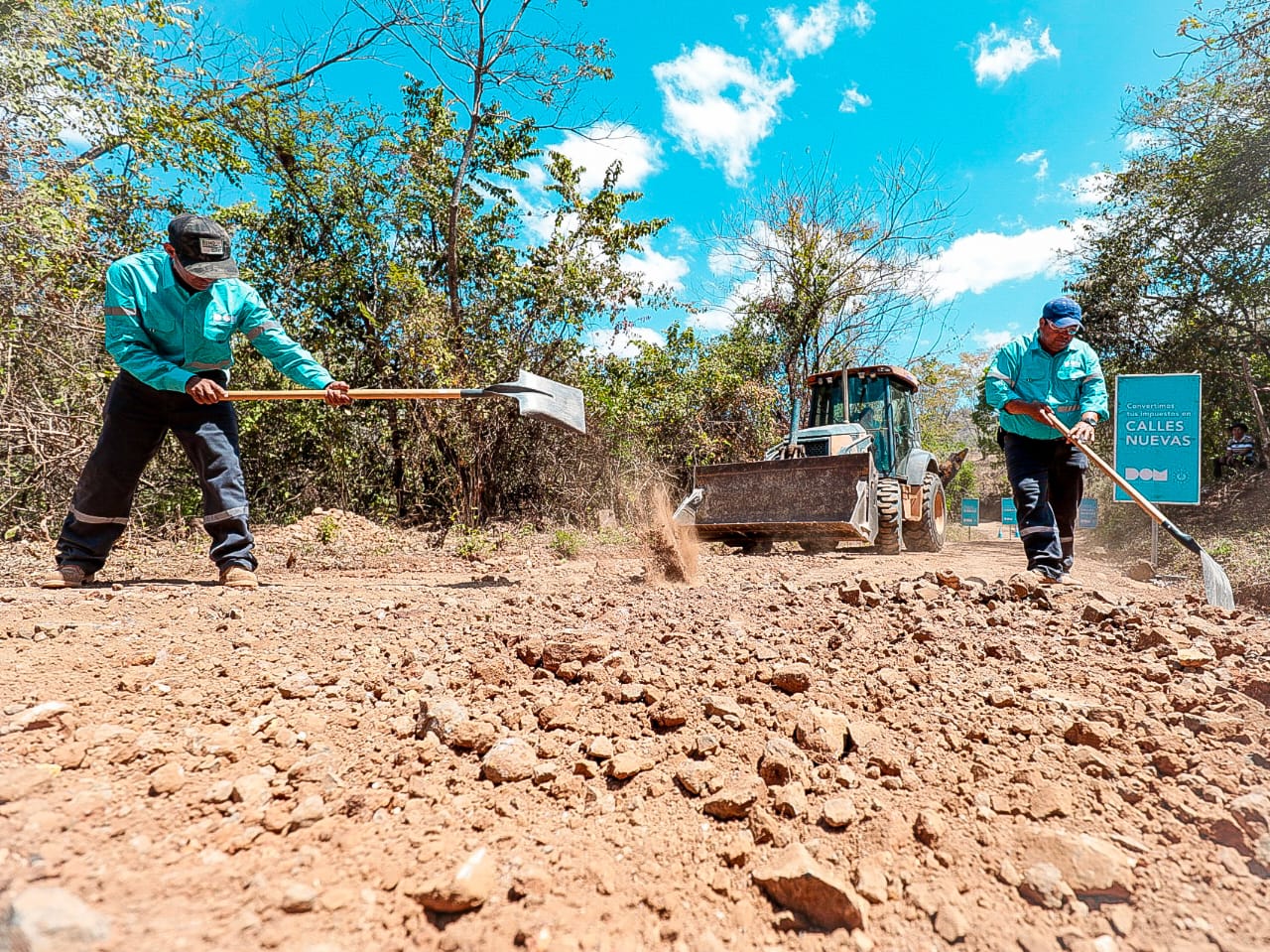 dom-inicia-programa-de-mejoramiento-vial-en-nueva-trinidad-chalatenango